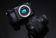 索尼微單A6400外觀圖賞，180°翻轉自拍觸屏-酷播亮新聞