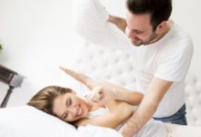 夫妻晚上睡前，3件事盡量少做，為了健康最好還是克制住，別疏忽